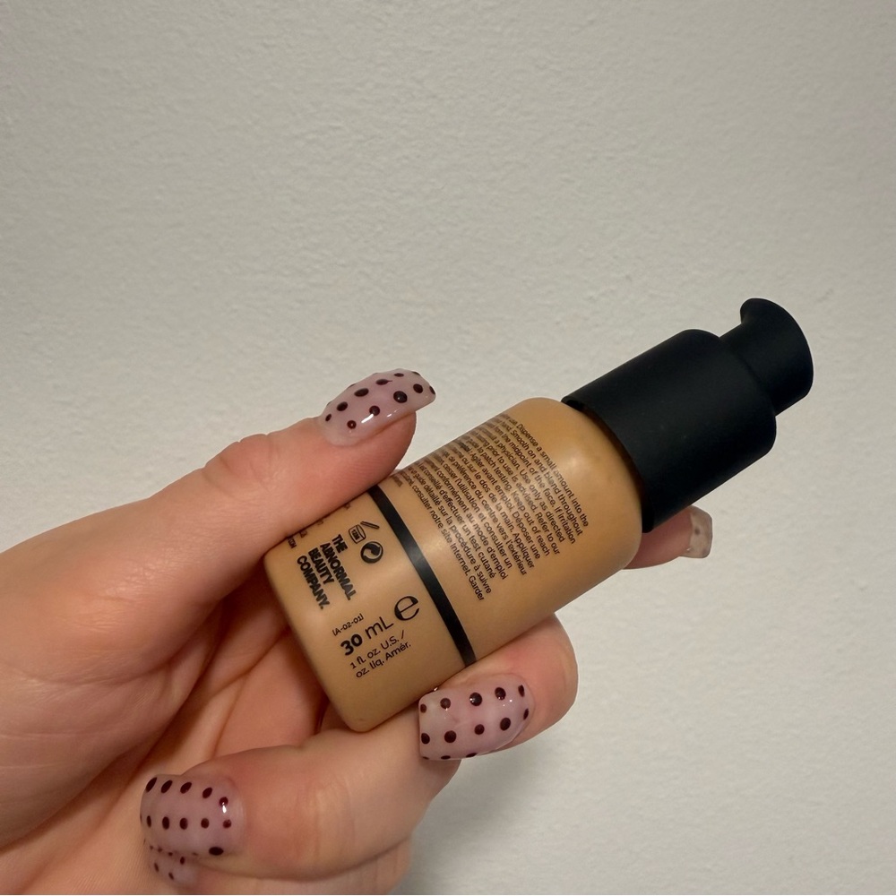 The Ordinary Colours Light Coverage Serum Foundation in 2.1 Y Medium 1 Fl Oz - Picture 3 of 8